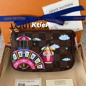 Louis Vuitton Mini Pochette Accessories Xmas 2020